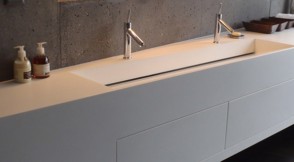 Столешница для ванной из искусственного камня