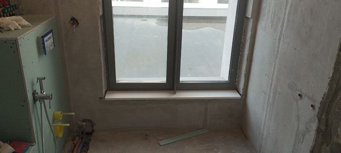 Белые акриловые подоконники Grandex P104 Pure White крупным планом