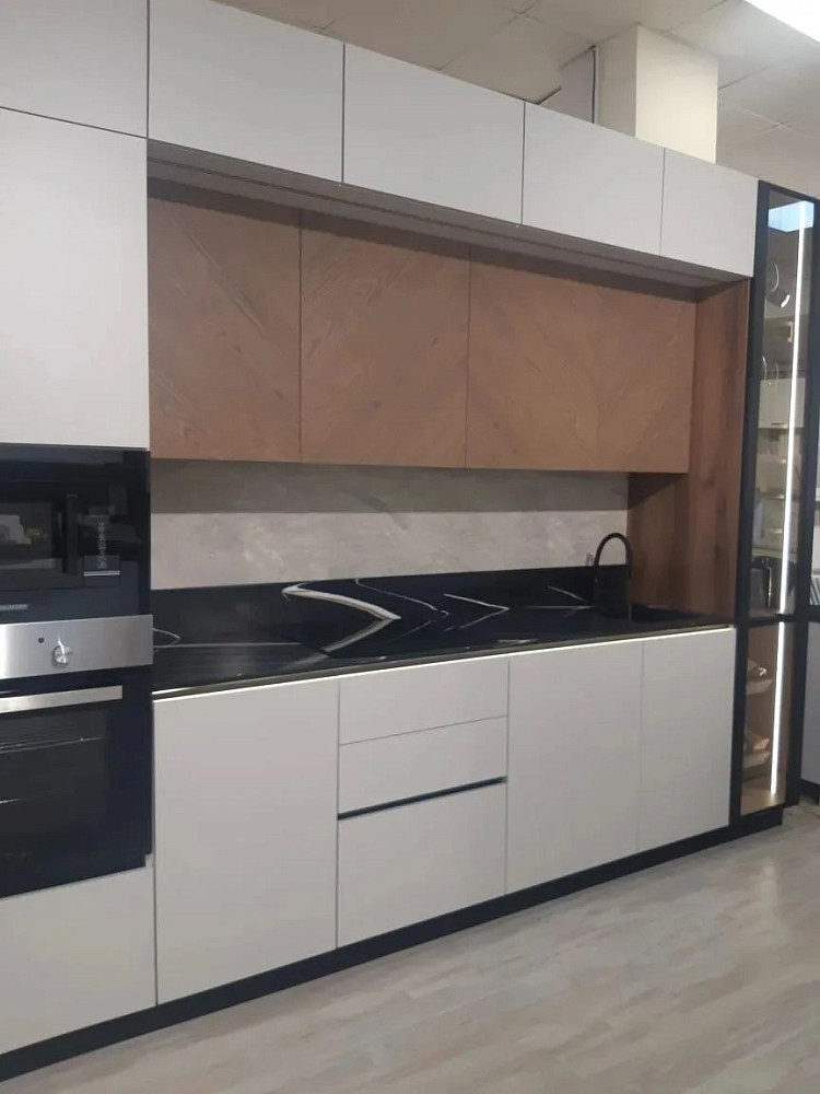 DM5069 Ember